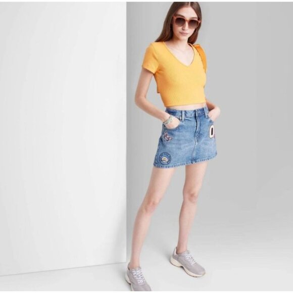 Wild Fable Women's Low-Rise Denim Mini Skirt Medium Wash Patches 10 - Picture 2 of 6